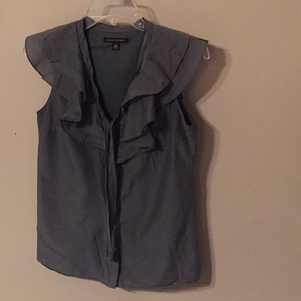 Button up sleeveless gray blouse; xs